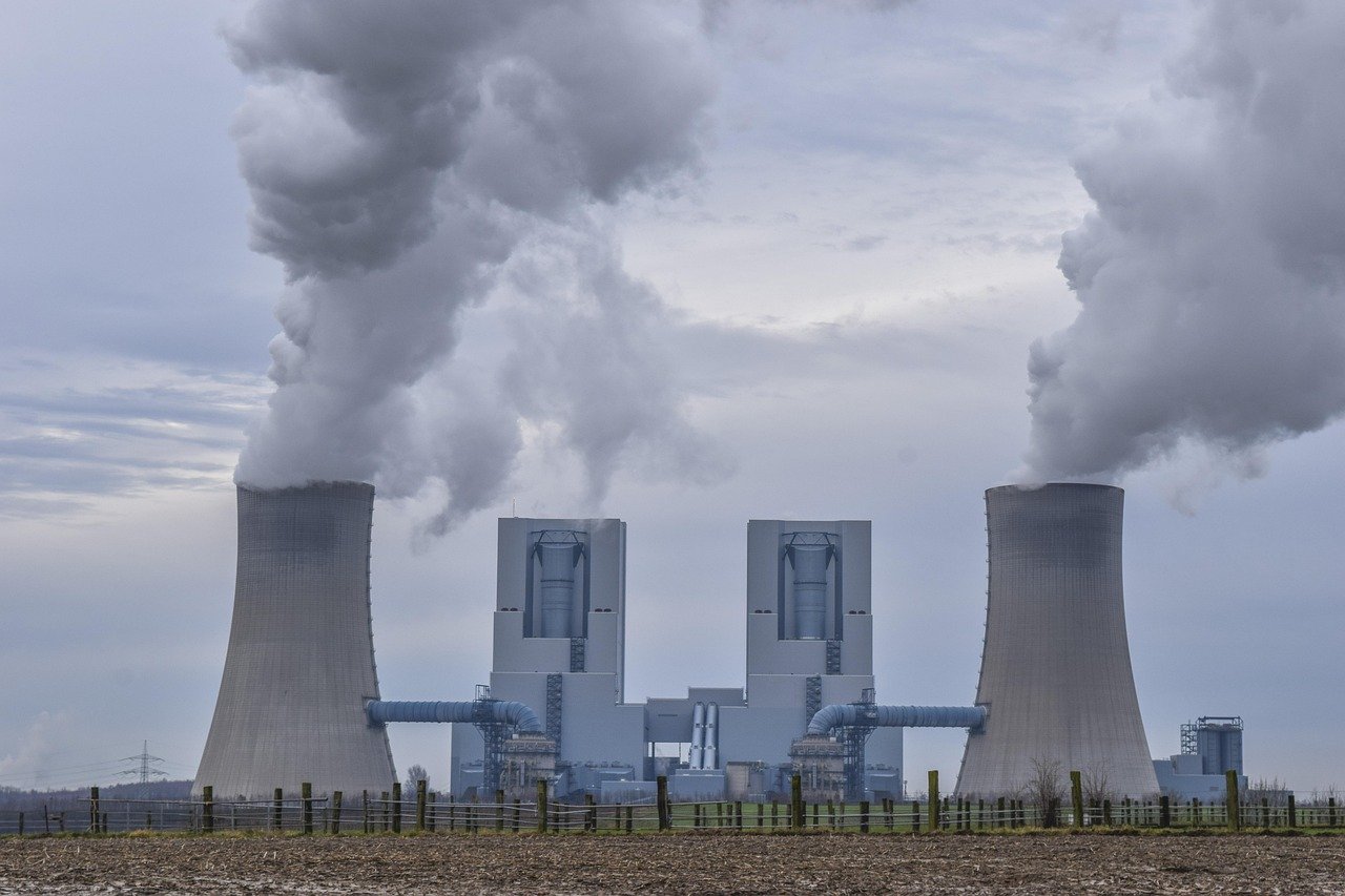 power-plant-4745770_1280 (1)